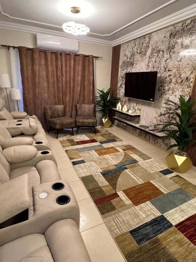 Luxurious Vip Apartment In Madinaty Furnished With High End Hotel Furniture Esterno foto